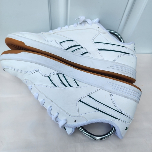 Reebok Men's Club Memt Sneaker Size 9.5 White Gum Sole - Picture 6 of 11